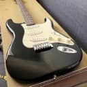 Squier Standard Stratocaster with Maple neck and rosewood Fretboard 1996 - 2000 - Black