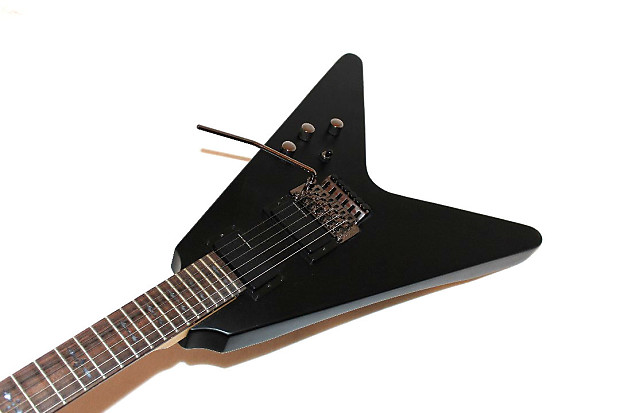 Schecter Diamond Series V-1 FR ブラック　美品！ Schecter Diamond Series Damien V1 V-1 FR electric guitar in