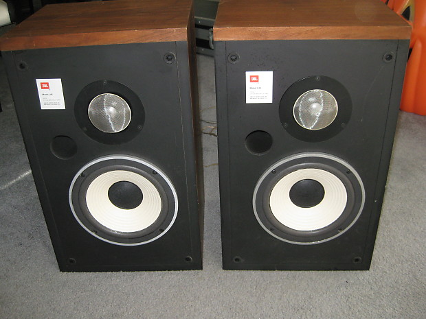 Vintage JBL L-46 Two Way bookshelf Speakers with new Surrounds!