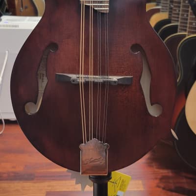 Kentucky KM-606 Standard F-Style Mandolin with Deluxe Padded Case - Satin Brown image 3