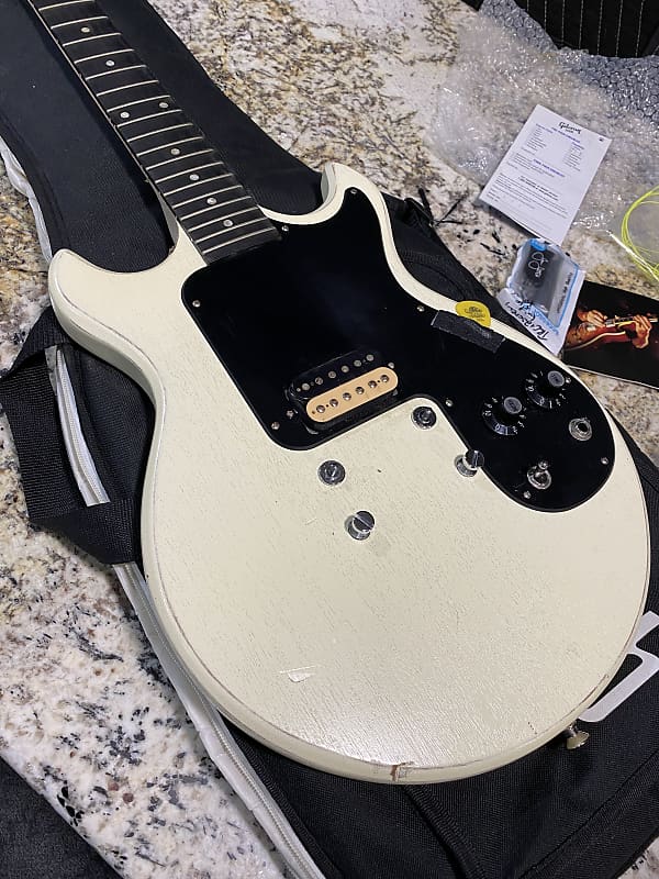 Lil Wayne's Smashed 2008 Gibson Joan Jett Signature Melody Lil Wayne's Smashed 2008 Gibson Joan Jett Signature Melody