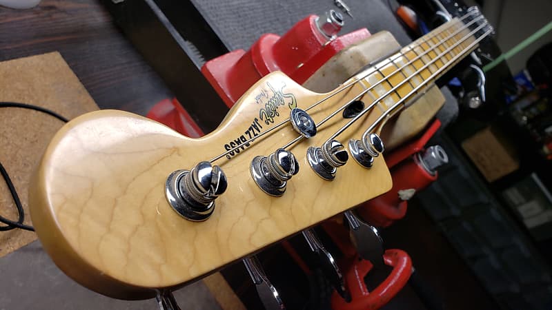 Squier Vintage Modified '77 Jazz Bass | Reverb