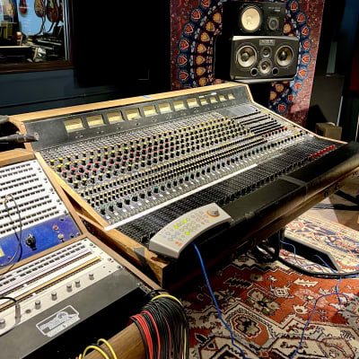 Neve VR Legend recording console / mischpult 1992 | Reverb