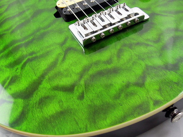OLP by Ernie Ball Music Man MM1 EVH Axis - Transparent Green OLP by Ernie Ball Music Man MM1 EVH Axis - Transparent Green