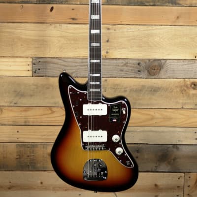 Fender  American Vintage II 1966 Jazzmaster Electric Guitar 3-Color Sunburst w/ Case image 4