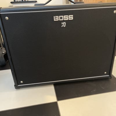Boss KTN-CAB212 Katana 150-Watt 2x12 Guitar Speaker Cabinet