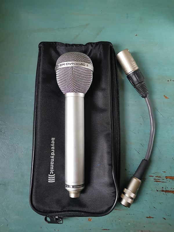 Beyerdynamic M88-N Hypercardioid Dynamic Microphone 1962 - 1969 - Silver