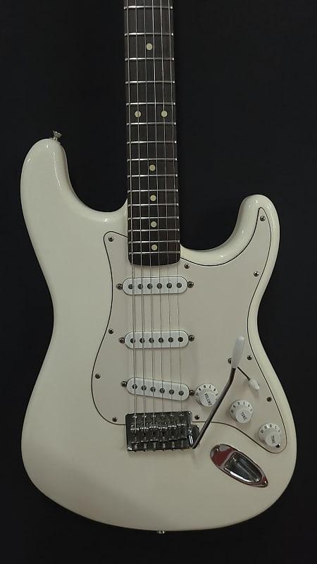 Fender Standard Stratocaster 2005 Olympic White Light Relic | Reverb