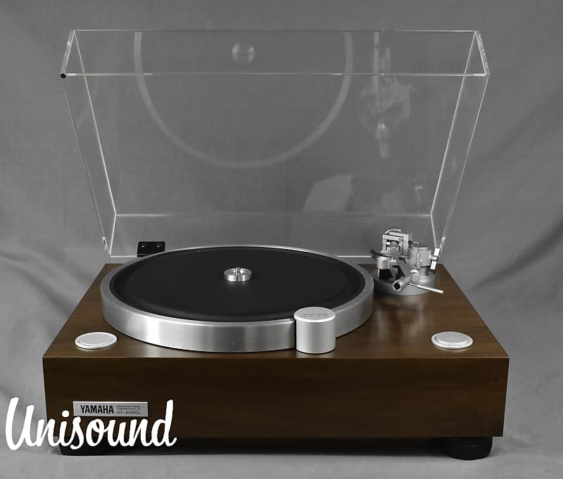 Yamaha GT-2000L Turntable [Woodgrain Plinth Version] W/ Auto Lifter Adjust