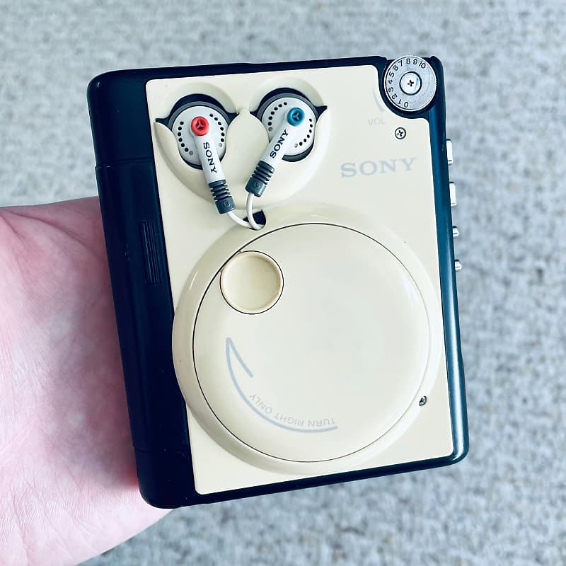 SONY WALKMAN WM-51 カセットプレーヤー　ホワイト 人気のホワイト SONY ソニー WALKMAN カセットプレーヤー WM-51