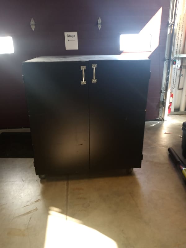 Handmade Extra Large Guitar Amplifier Isolation Reverb