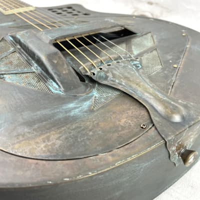 Royall Resonators Trifecta Distressed Relic Brass Finish Brass 14 Fret Cutaway Tricone Guitar image 4