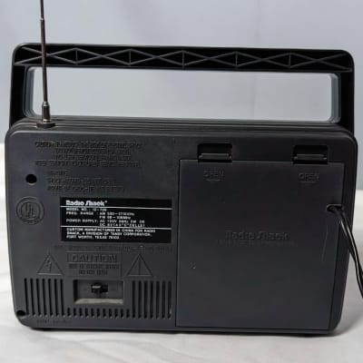 Radio Shack 12-726 Portable AM/FM Radio, AC/DC, Works and | Reverb