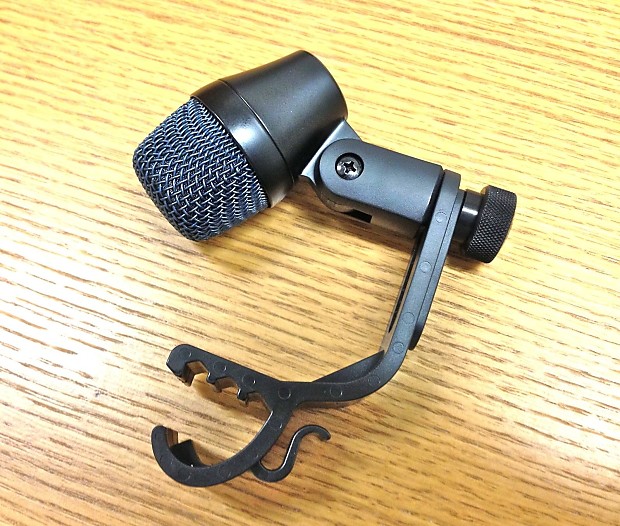 Sennheiser e904 Cardioid Dynamic Drum Microphone with Rim Clip image 1