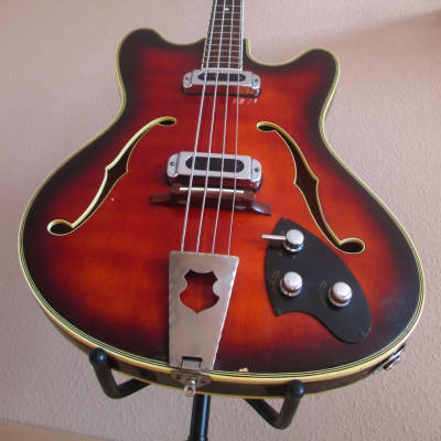 Musima GDR Semi-Hollowbody Bass 1960s 2-tone sunburst very rare image 14