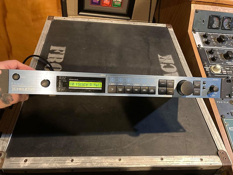 TC Helicon Quintet Vocal Harmony Reverb Reverb