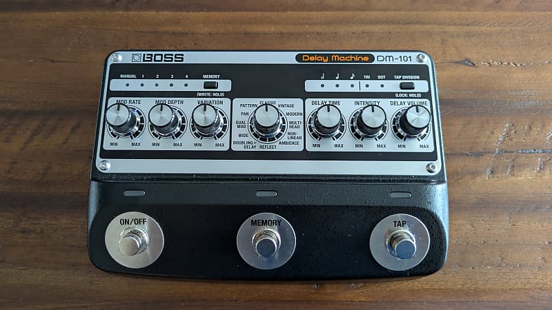 Boss DM-101 Delay Machine