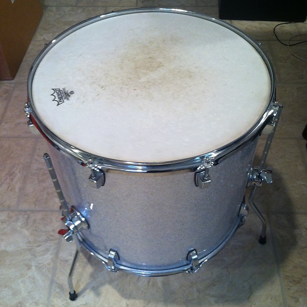 Ludwig 18" Maple Floor Tom in Silver Sparkle Reverb