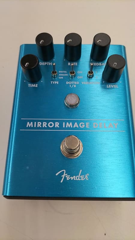 Fender Mirror Image Delay