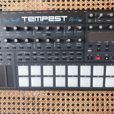 Dave Smith Instruments Tempest 6-Voice Drum Machine 2011 - 2018 - Black with Wood Sides