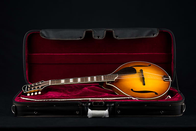 Eastman MDO605 Deluxe Octave Mandolin