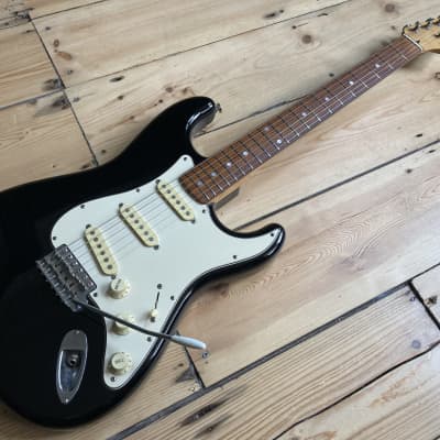 Fender Japan Stratocaster ST-38 1993 Capri Orange - MIJ Fender Japan Stratocaster ST-38 1993 Capri Orange - MIJ