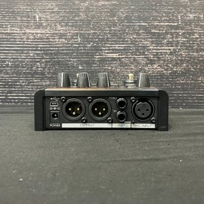 TC Helicon Voicetone Harmony-G XT Multi Effects Processors TC Helicon Voicetone Harmony-G XT Multi Effects Processors