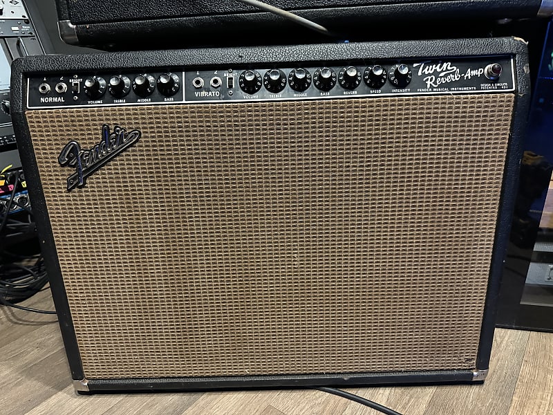 Fender twin deals reverb 85 watt