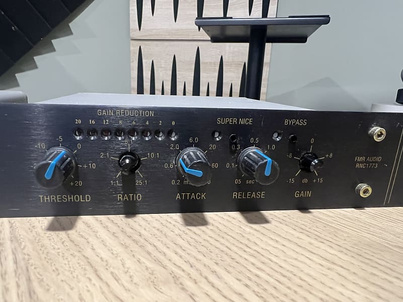 FMR Audio RNP8380 マイクプリ RNP8380 | Umbrella Company | アンブレラカンパニー