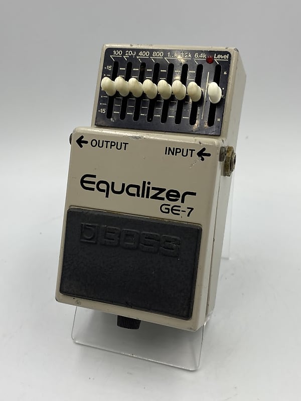 BOSS GE-7 Equalizer '82 Vintage MIJ Guitar Effect Pedal Made in Japan Black  Label