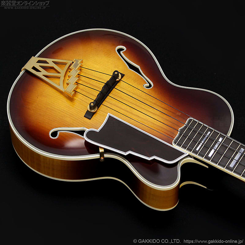 D'Angelico MU-1 SB Soprano Ukulele, Arched Solid Spruce Top & Flamed Maple  Back, Made in Japan