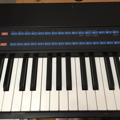 Yamaha KX88 MIDI Controller Keyboard and flight case image 4