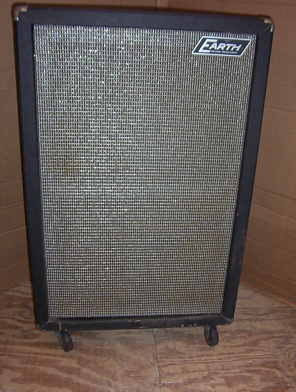 Vintage Used 70's Earth Bass Speaker Cabinet B-25E with original Cover image 1