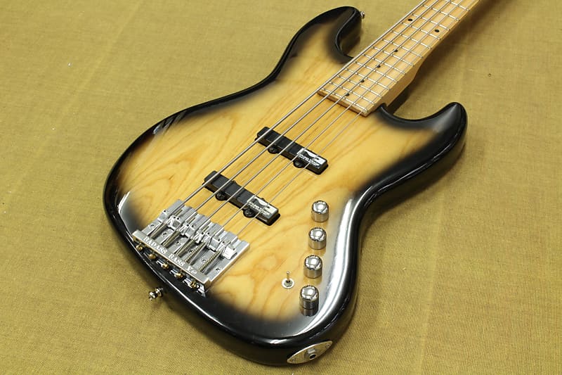 System Craft (Sound Trade) Jazz Bass type 5strings 19P Badass