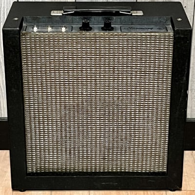Excellent 1968 Harmony H400a  Vintage Combo Tube Amp, Completely Gone Through  **117 for sale