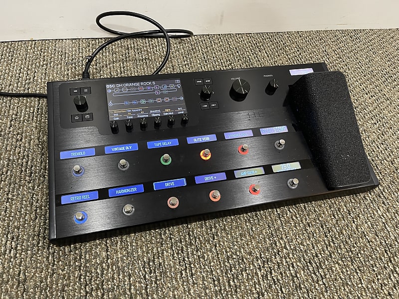 Line 6 Helix Floor MultiEffect and Amp Modeler Reverb