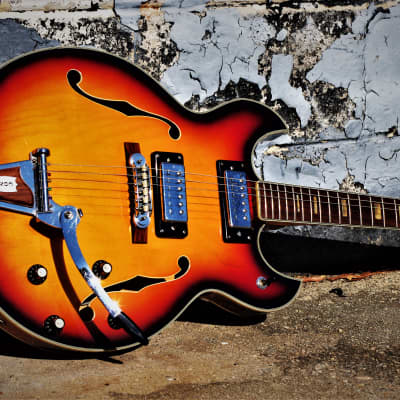 Conrad 40080 Barney Kessel 1973 Sunburst.  Made in Japan. Incredible. Rare. Excellent  Kasuga Guitar image 4
