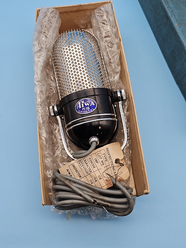 昭和レトロ　アイワAIWA M18 CRYSTAL MICROPHONE MICROPHONE, 