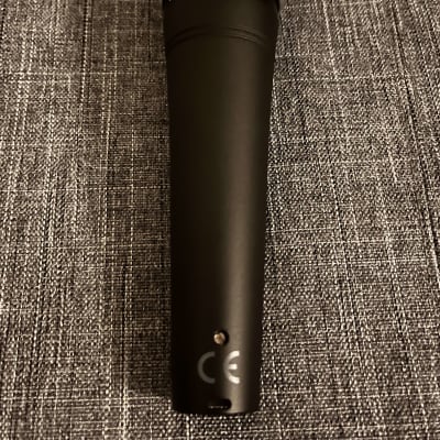 Shure SM48