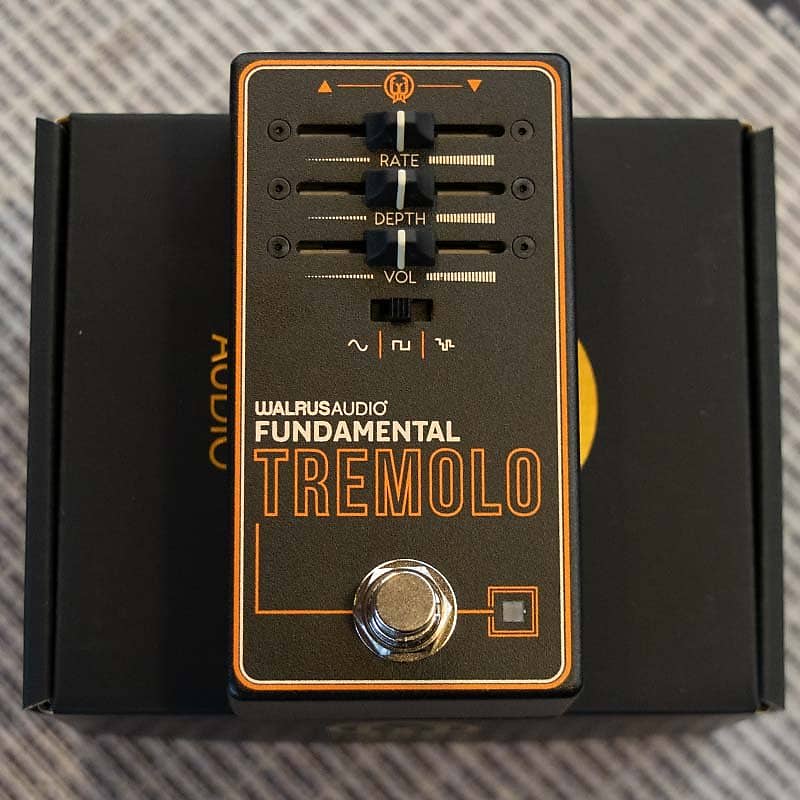 ギター Walrus Audio FUNDAMENTAL TREMOLO Left_b56bbff0-61d9-40c1-837d-