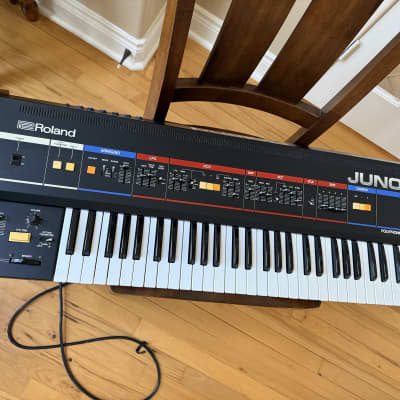 Roland Juno-6 61-Key Polyphonic Synthesizer 1982 - 1984 - Black