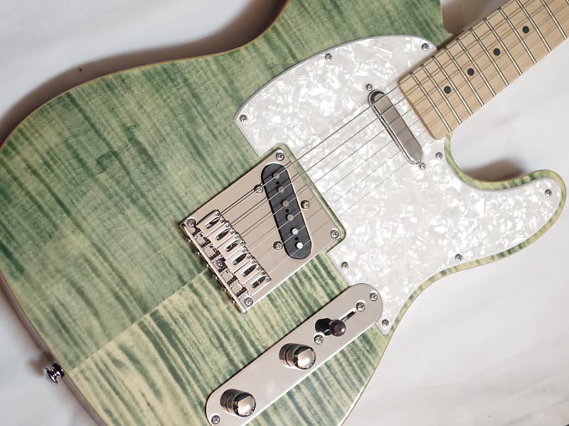 MICHAEL KELLY 1950s Series 1953 electric Guitar new Blue MICHAEL KELLY 1950s Series 1953 electric Guitar new Blue