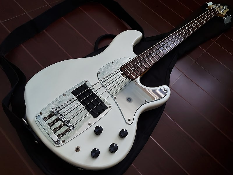Ibanez ATK 300RM 2007 Pearl White (Free Shipping)