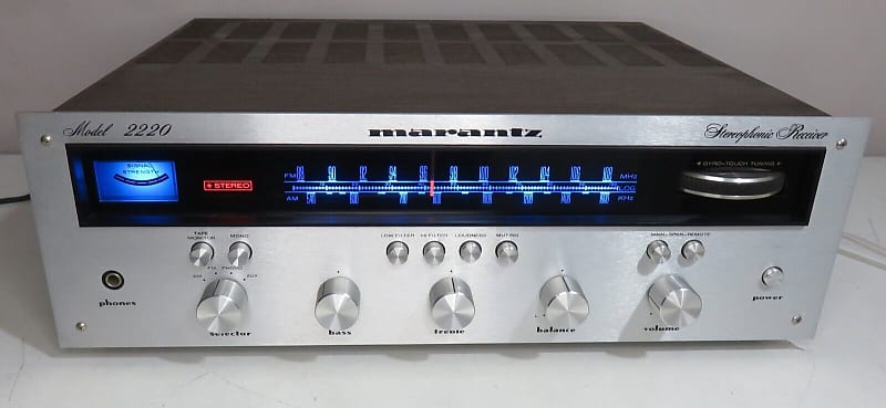 MARANTZ 2220 RECEIVER WORKS PERFECT SERVICED FULLY RECAPPED GREAT CONDITION image 1