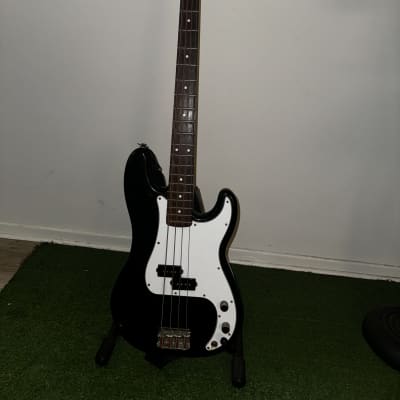 FENDER P-BASS JUNIOR RARE! Jr Precision 4-String Bass +