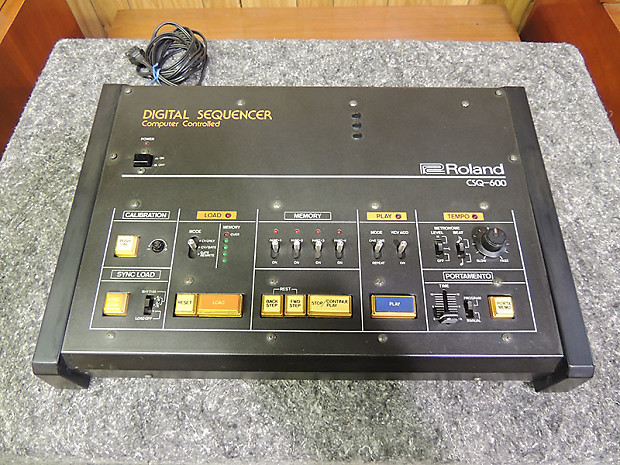 Roland CSQ-600 Digital CV/gate Vintage Sequencer | Reverb