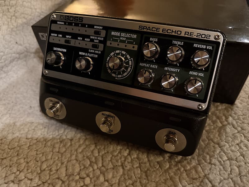Boss RE-202 Space Echo
