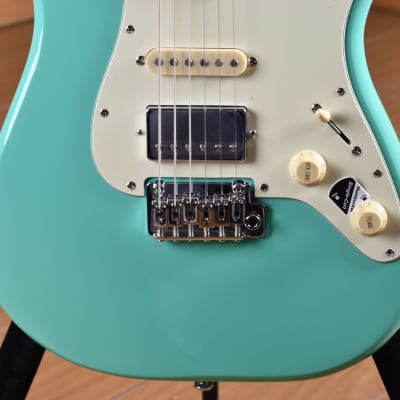 Schecter Traditional Route 66 Kingman HSS Surf Green image 8