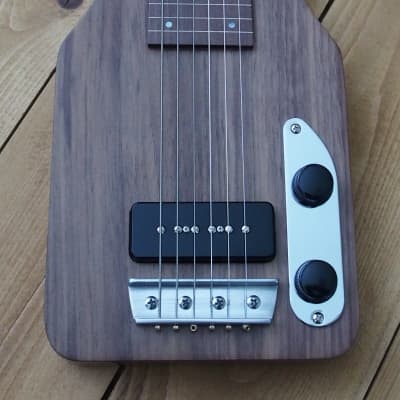 Woodsville Chicago 51 Lap Steel - Walnut, with Padded Gig Bag image 4