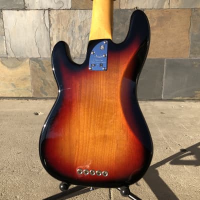 Fender American Professional II P Bass V, 5 String, 3-Tone Sunburst image 5